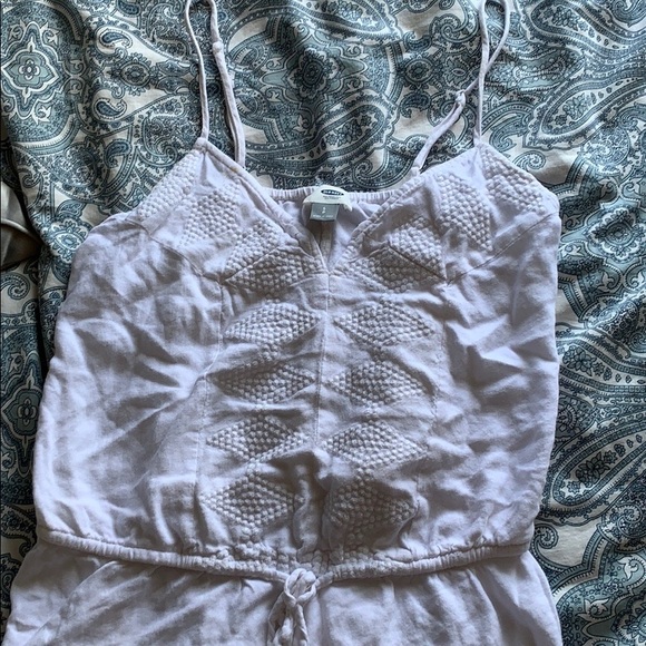 Small old navy romper - Picture 2 of 6